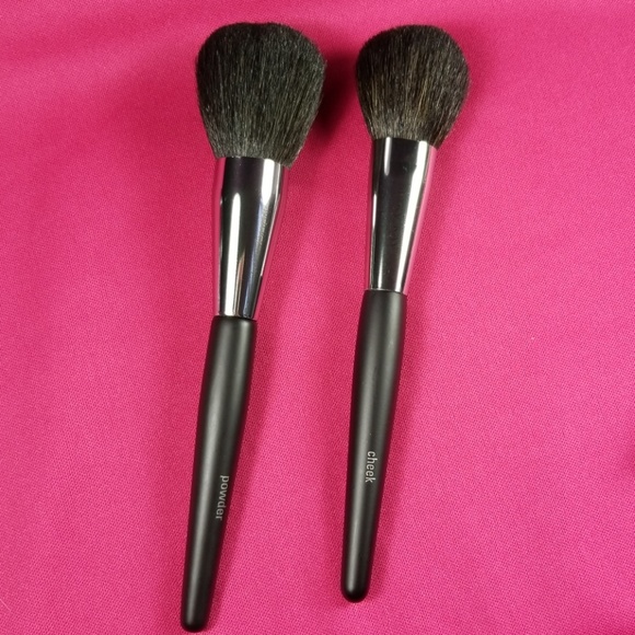 New Mary Kay Brush Collection Set - Picture 3 of 8
